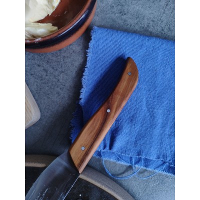 Couteau tartineur en olivier, fabriqué à la main, artisanalement, dans mon atelier à Strasbourg